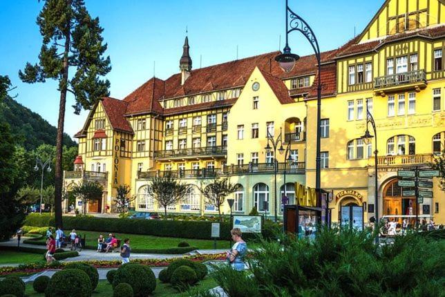 Apartamencik Maja Studio Appartement Kudowa-Zdrój Buitenkant foto